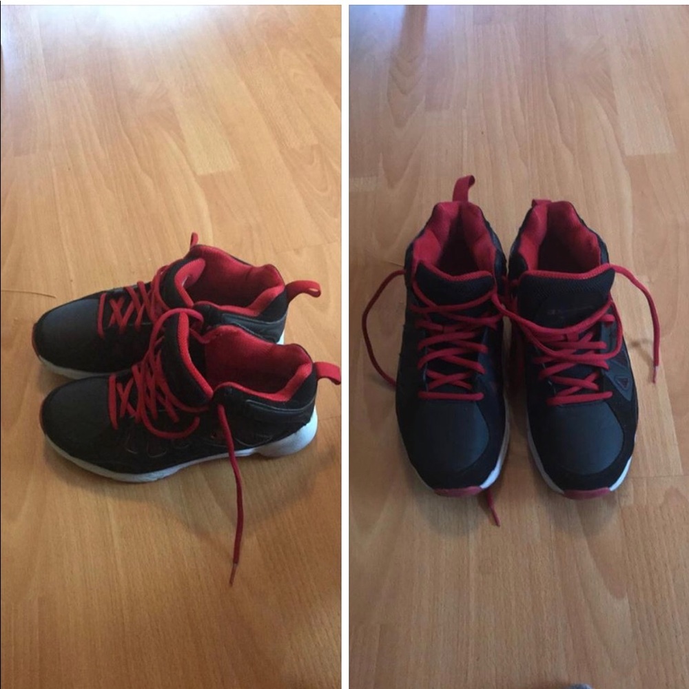 Boys shoes